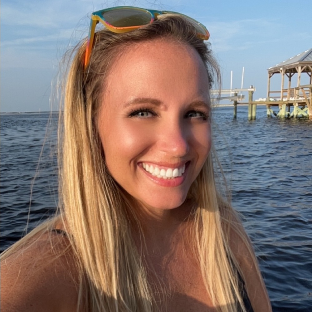 Meet your Posher, Christa ✨✨